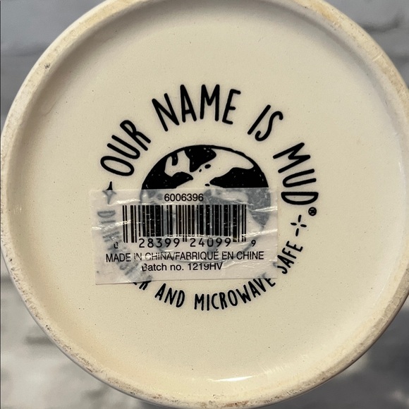 Mombie Mug with Green Interior never sleeps baby - Picture 6 of 7